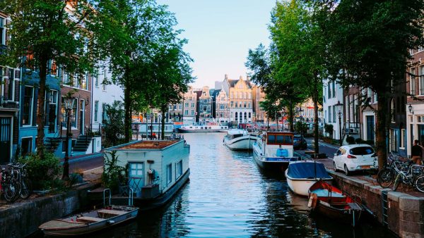 Amsterdam staat in top 3 van duurste huurwoningen in Europa