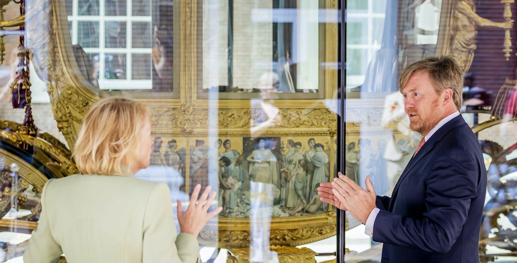 Koning gebruikt Gouden Koets voorlopig niet: 'Nederland is er niet klaar voor'
