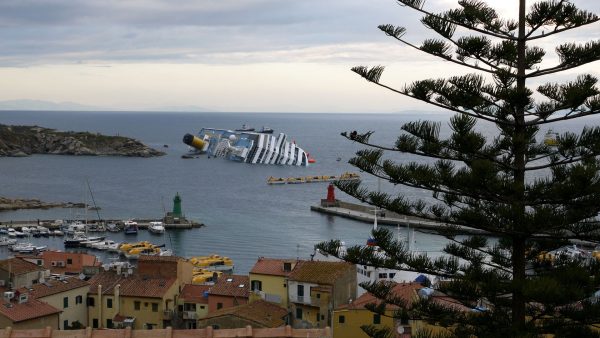 Tien jaar geleden ging het luxe cruiseschip Costa Concordia ten onder
