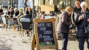 Thumbnail voor Burgemeesters Zuid-Limburg staan opening horeca en cultuur toe