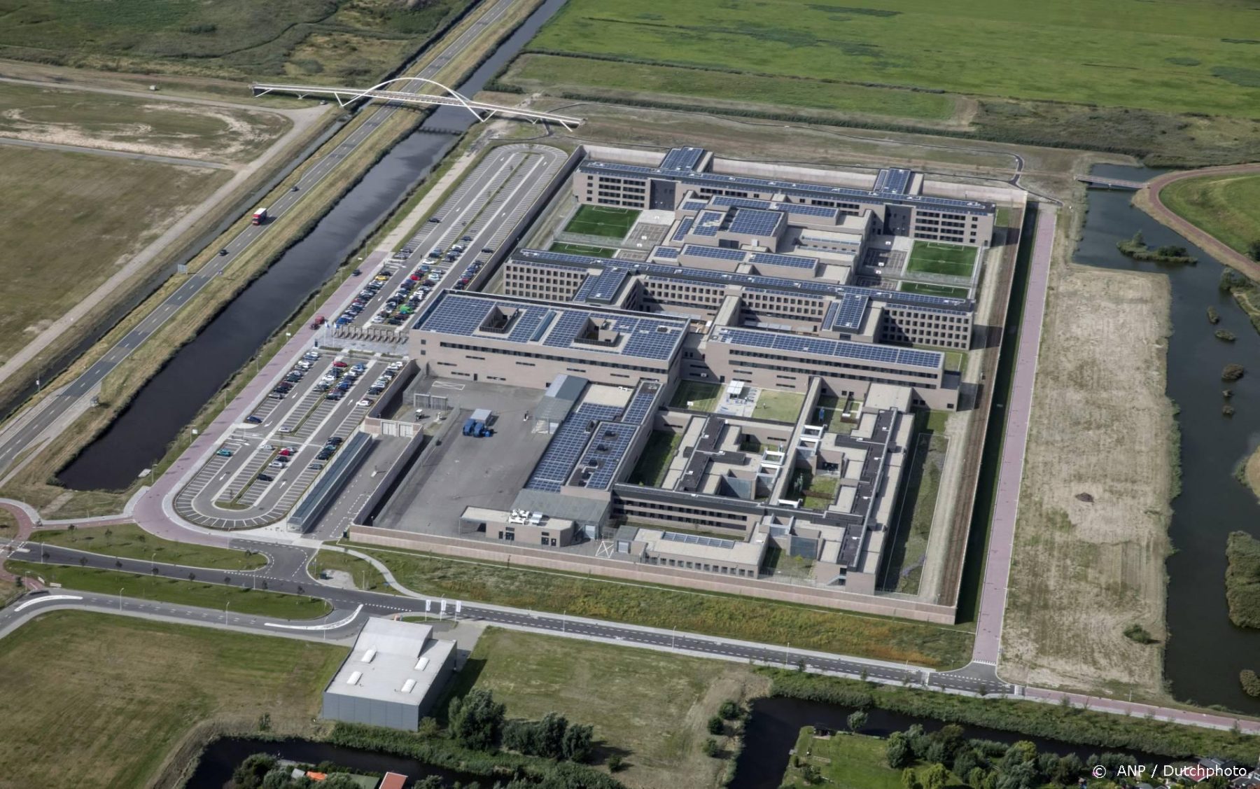 Stagiaires Zaanse gevangenis weg na contact met gedetineerden