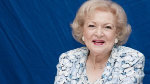 Thumbnail voor Betty White straalt in groen op een van haar laatste kiekjes: 'Ze was hier gelukkig'