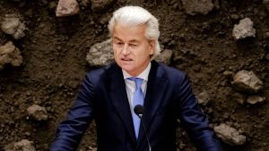 Thumbnail voor Wilders bespreekt tweet over afkomst Yeşilgöz: 'Ik vertrouw de VVD voor geen cent'
