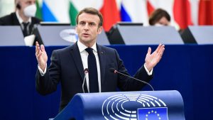 Thumbnail voor Franse president Macron wil abortus en bescherming van milieu opnemen in Europese grondrechten