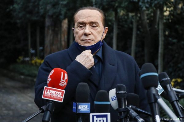 Oud-premier Berlusconi wil tóch geen president van Italië worden