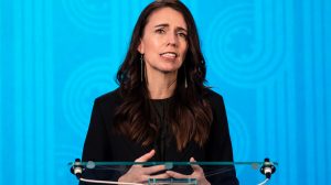 Thumbnail voor Nieuw-Zeelandse premier Ardern stelt eigen bruiloft uit vanwege corona