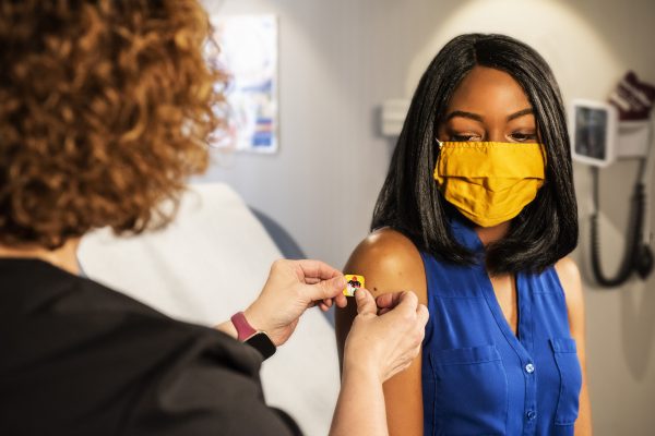 Opnieuw tienduizenden Duitsers de straat op vanwege vaccinatieplicht