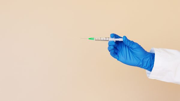 Vaccinatie én infectie leidt volgens Amerikaanse onderzoekers tot superimmuniteit