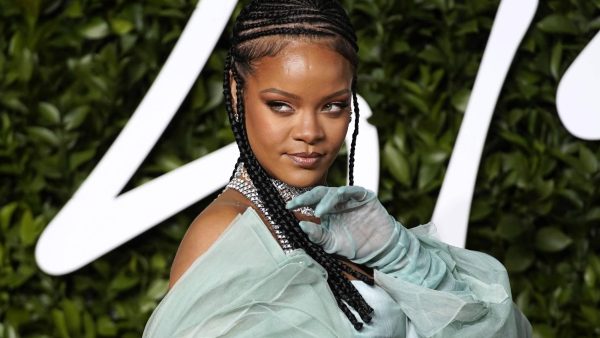 Rihanna doneert 15 miljoen dollar voor klimaatslachtoffers