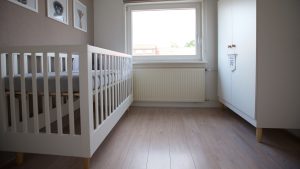 Thumbnail voor Elise verkocht haar commode via Marktplaats: 'Hij speelde zelf vaak baby'