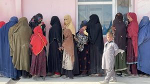 Thumbnail voor Kabinet geeft 20 miljoen euro aan Afghanistan: 'Zonder hulp van buiten stort het land in'