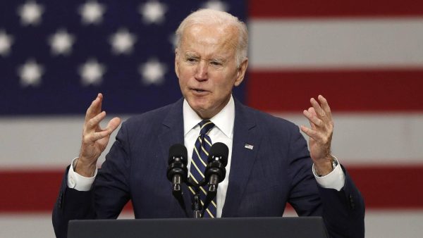 Biden stuurt 'binnenkort' Amerikaanse militairen naar Oost-Europa