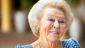 Thumbnail voor Koninklijk feest: prinses Beatrix viert 84e verjaardag