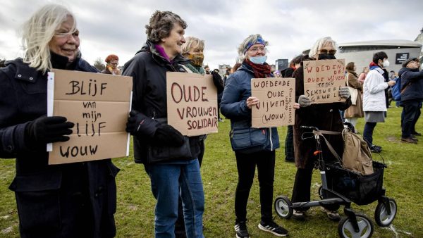 College voor de Rechten van de Mens wil dat de overheid meer doet tegen seksuele intimidatie