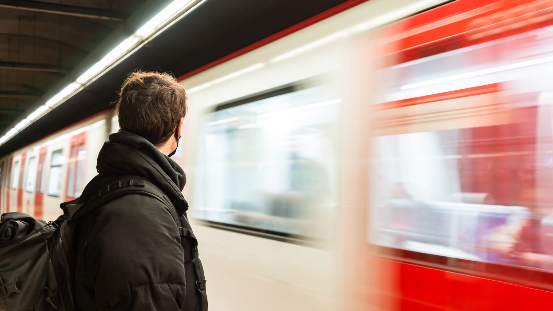 Man die ex voor metro duwde 'weet niet meer wat er gebeurde'