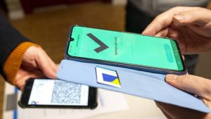 Mensen die groene vinkje verliezen worden gewaarschuwd in CoronaCheck-app