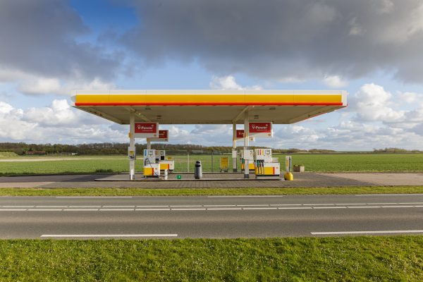 Benzineprijs in Nederland dit weekend naar nieuw record