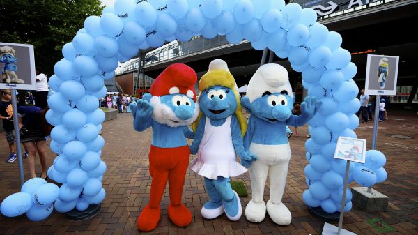 Smurftastisch: Smurfen komen in 2024 terug op het witte doek met musical