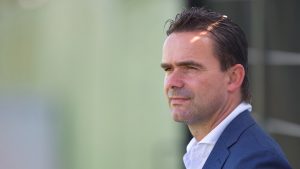 Thumbnail voor Marc Overmars raakte al vóór herbenoeming in opspraak bij Ajax