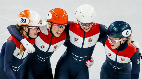 Shorttracksters bereiken bij Spelen de finale op aflossing