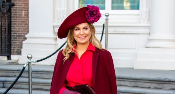 Máxima's winterse modefavoriet: cape-jassen in alle kleuren