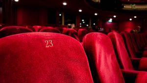 Thumbnail voor Kabinet wil versoepelen: volle zalen en theaters en horeca open tot 01.00 uur