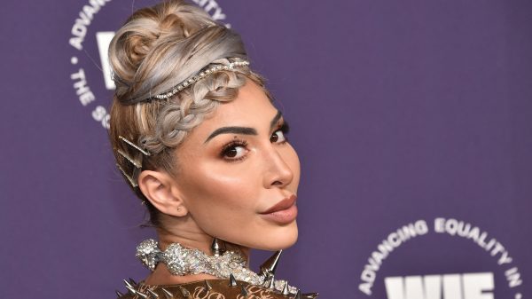 Zit een luchtje aan: Farrah Abraham verkoopt potjes 'poep'