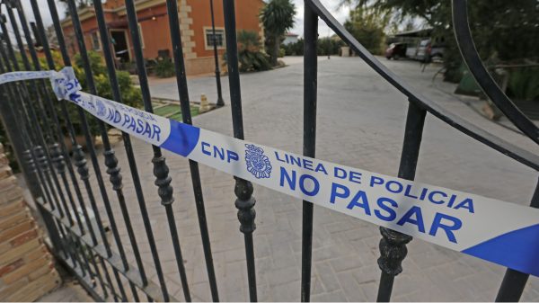 Spaanse jongen (15) moordt eigen familie uit en speelt daarna dagenlang games