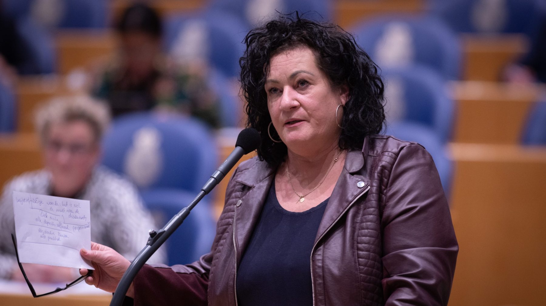 Caroline van der Plas jat ballen uit soep, DENK-voorman reageert - LINDA.nl