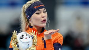 Thumbnail voor Geen plak voor Wüst, maar wél voor Jutta Leerdam: zilver op de 1000 meter