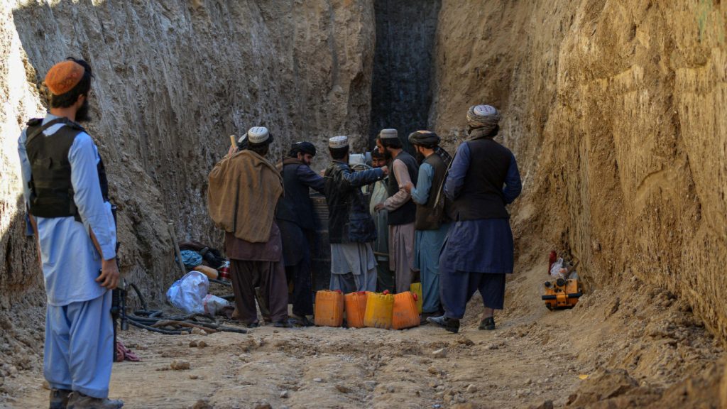 Afghaanse jongen die vastzat in put na drie dagen overleden