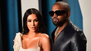 Thumbnail voor Kim Kardashian ontvolgt aanstaande ex-man Ye op social media