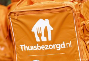 Maaltijdbezorgers stoppen met bezorgen om storm