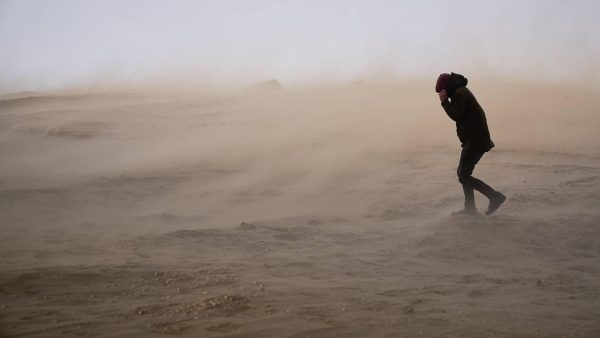 Midden en zuiden van het land rustiger, storm neemt toe in waddengebied