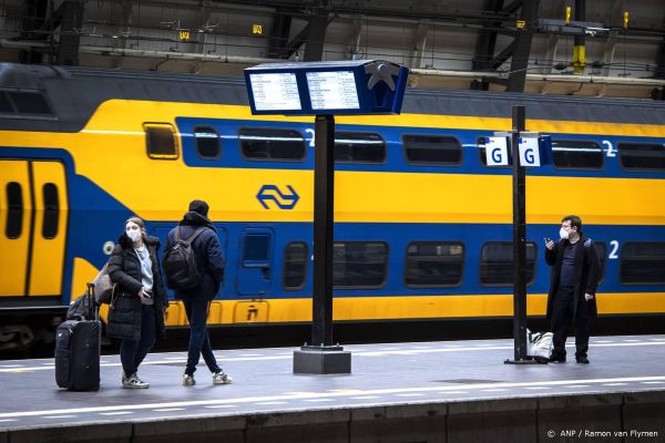 ProRail: ook zaterdagochtend geen treinen wegens stormschade