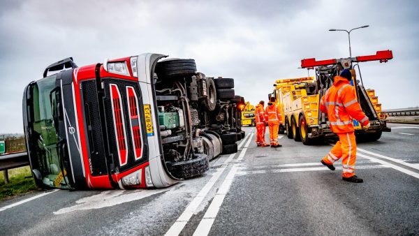 KNMI heeft code rood voor storm Eunice opgeheven