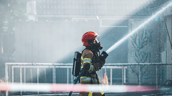 Grote brand in appartementencomplex in Kaag, een vermiste