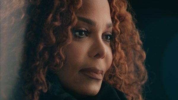 Janet Jackson openhartig over 'nippelgate' en broer Michael Jackson in eigen docu 'Janet'