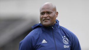 Thumbnail voor Ajax reageert op klacht over 'grensoverschrijdend gedrag' assistent-trainer Bogarde