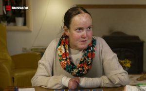 Thumbnail voor 'Je Zal Het Maar Hebben': Fatmeh (24) werd ter adoptie afgestaan vanwege haar beperking