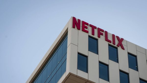 Bodyguard Tinder Swindler wil schadevergoeding van Netflix