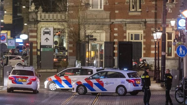 Gijzelaar Leidseplein laat weten ‘absolute rust’ te willen en vraagt beelden gijzeling te verwijderen