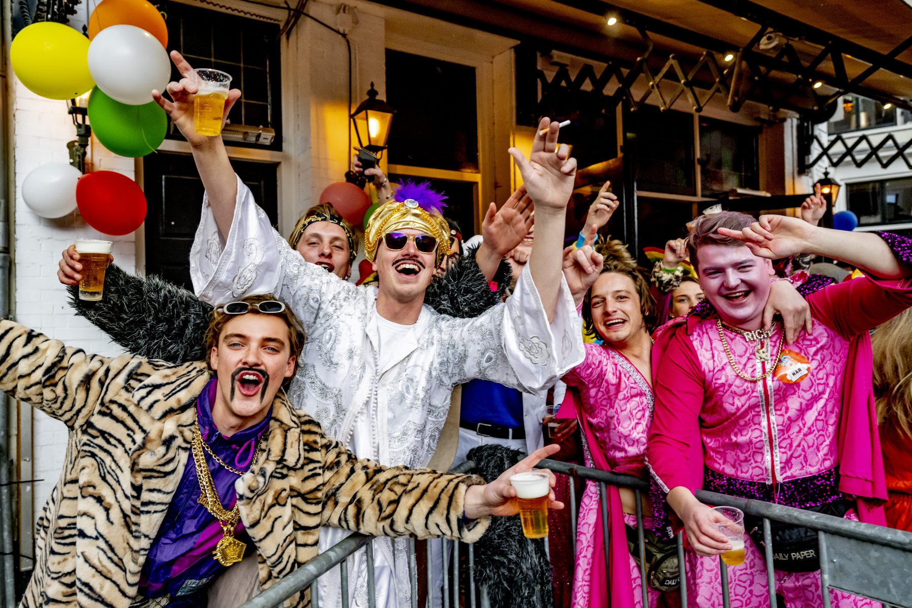 In beeld in het zuiden van het land wordt veel volop carnaval gevierd
