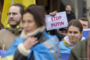 Thumbnail voor In diverse Nederlandse steden demonstraties tegen Russische inval