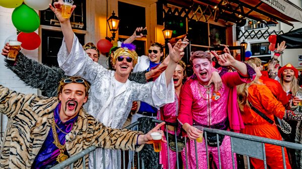 In beeld: in het zuiden van het land wordt veel volop carnaval gevierd