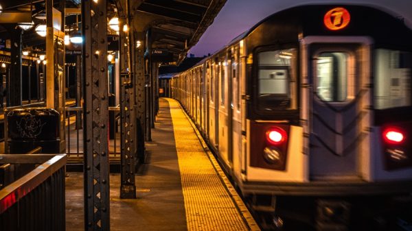 Veiligheidsmaatregelen in New York na dodelijke aanvallen op metrostations: 'Fijn, maar niet de oplossing'