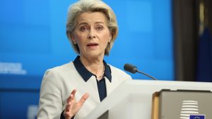 Thumbnail voor Von der Leyen spreekt zich uit voor toetreding Oekraïne tot EU: 'Ze horen bij ons'