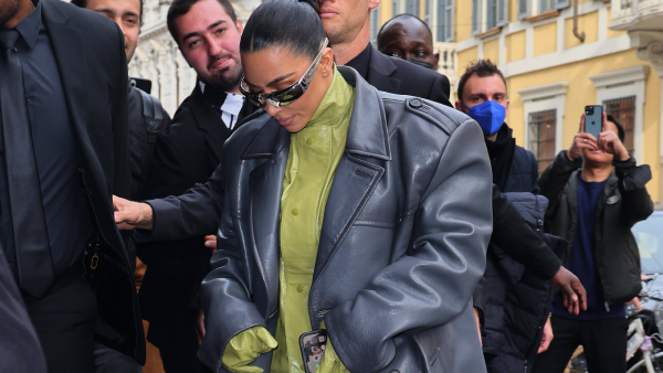 Kim Kardashian laat niet alleen Ye voor wat-ie is, maar ook zijn kleding (en gelijk heeft ze)