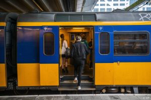 Thumbnail voor NS: Oekraïense vluchtelingen kunnen gratis met trein in Nederland