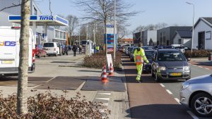 Thumbnail voor Brandstofprijs-stunt van tankstation trekt honderden automobilisten: 'Hoeveelheid ging de perken te buiten'